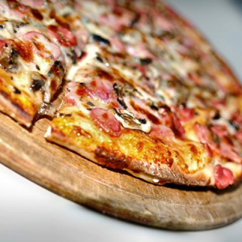 image pizza_hr_0041-jpg