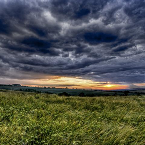 image clouds_hr_0012-jpg