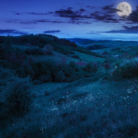 image moon_lr_0001-jpg