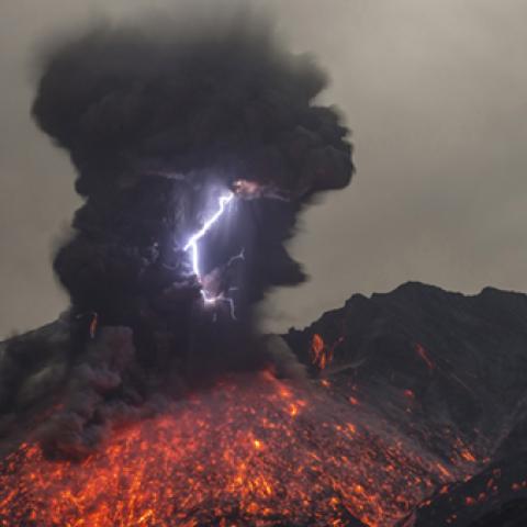 image volcano_and_lava_lr_0004-jpg